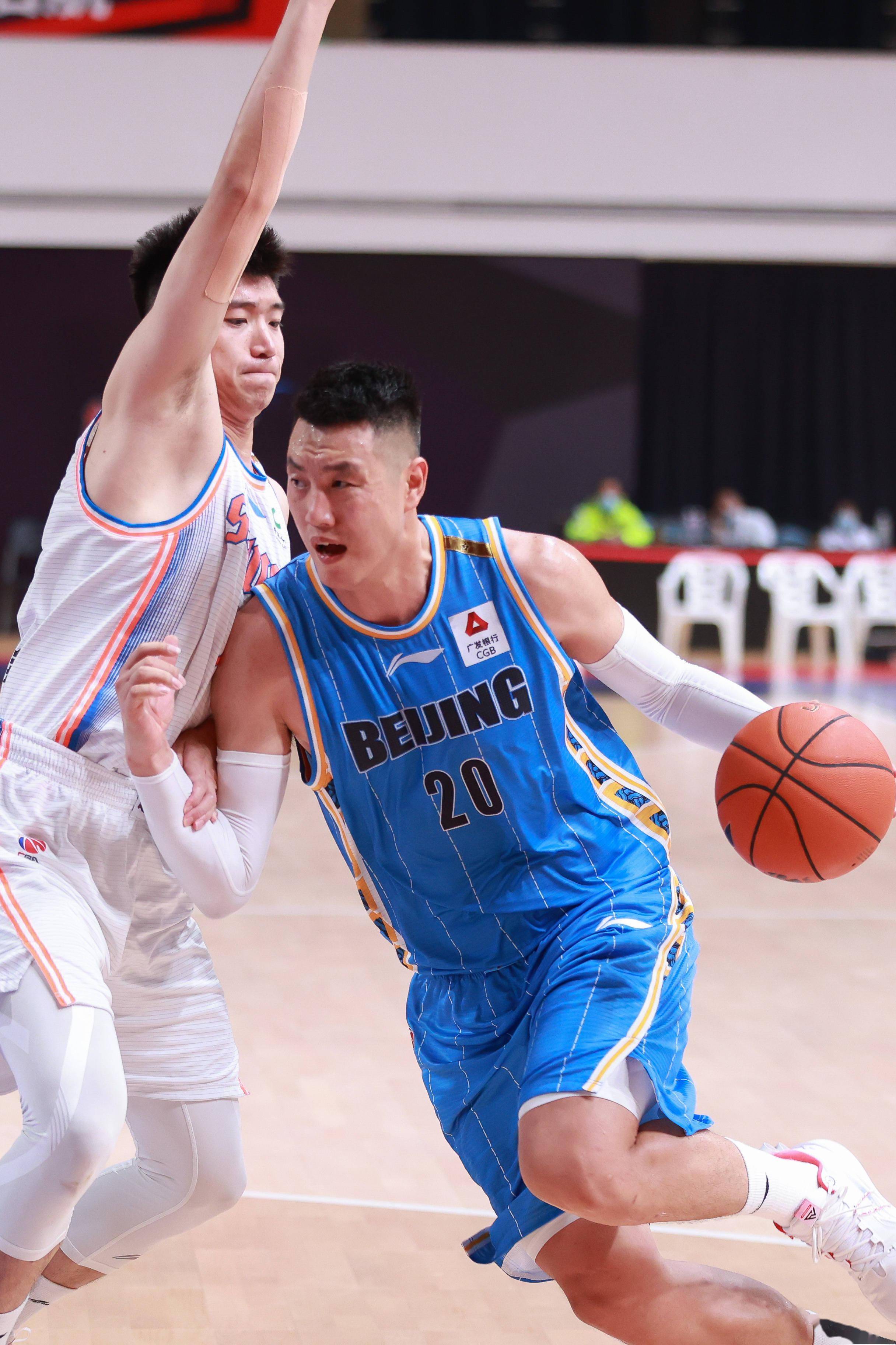 尽管比分是 尽管比分是