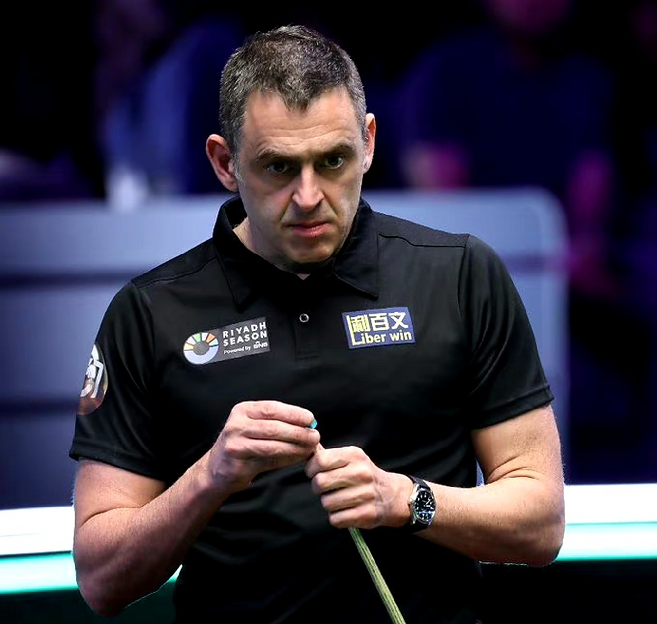 压迫制造威 压迫制造威